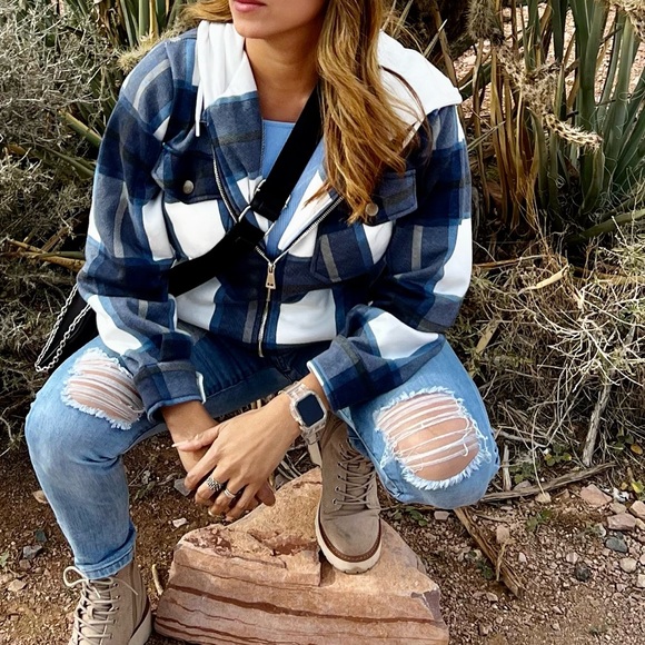 Sweatshirt - Picture 2 of 2